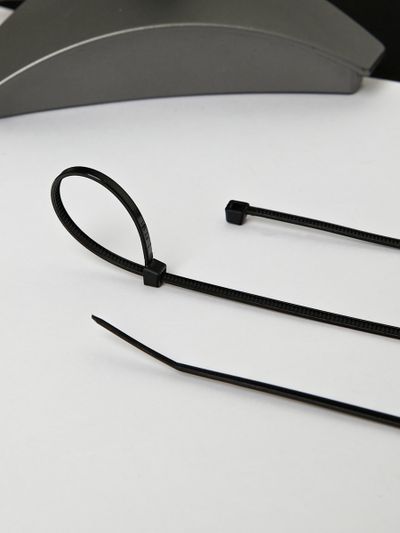 Хомут 2,5х200мм нейлон черный (100шт) IEK