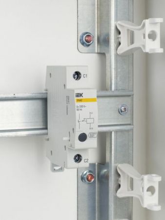 Расцепитель независимый РН47 новая серия на DIN-рейку IEK